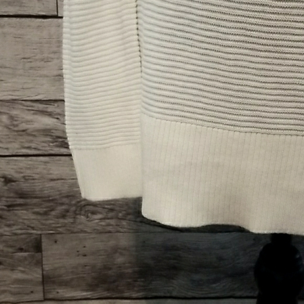 OFF WHITE ANN TAYLOR SWEATER - Picture 3 of 10